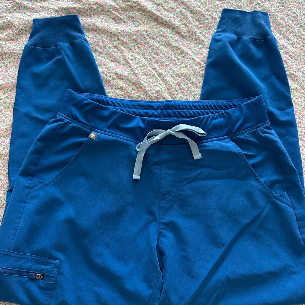 Royal Blue Figs Scrub Set